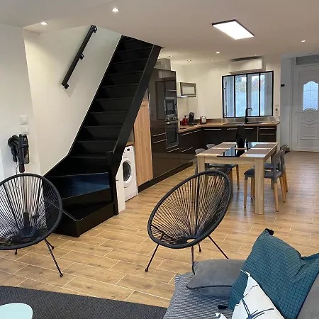 « a La Des Caps » *