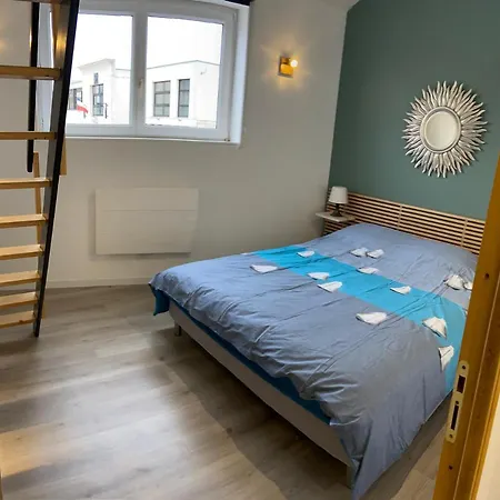 « a La Des Caps »